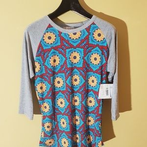 New with tag Lularoe sunflower top size M